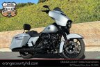 Thumbnail Photo 4 for New 2023 Harley-Davidson Touring Street Glide Special