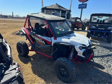 2023 Honda Talon 1000R FOX Live Valve