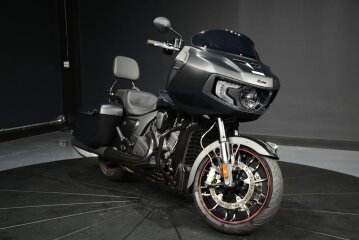 2023 Indian Challenger Dark Horse w/ ABS