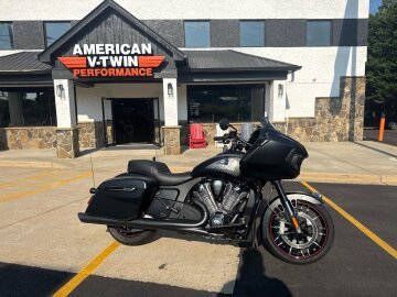 2023 Indian Challenger Dark Horse w/ ABS