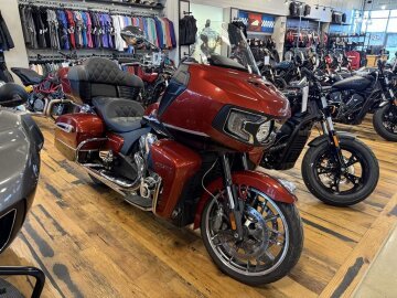 2023 Indian Pursuit Limited w/Premium Package