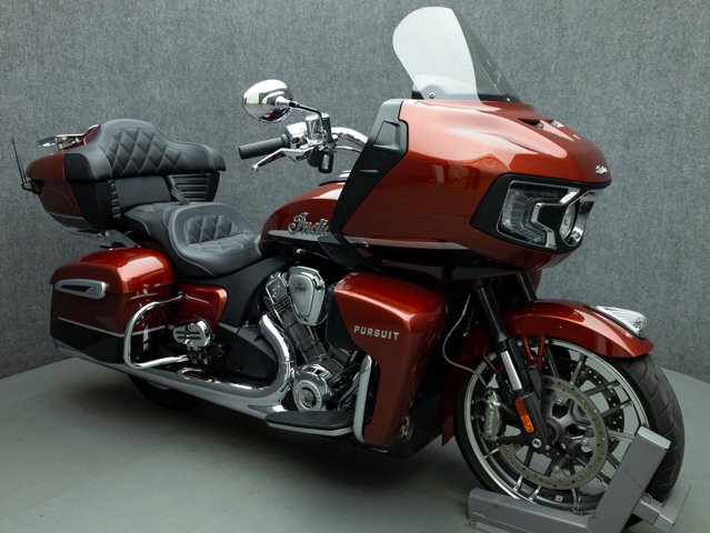 2023 Indian Pursuit Limited w/Premium Package