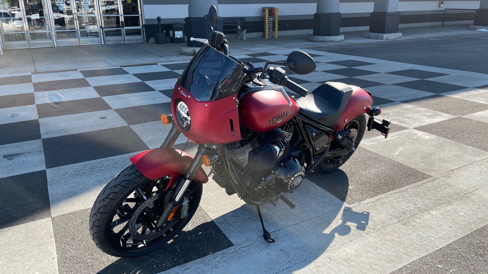 2023 Indian Sport Chief Dark Horse w/ABS