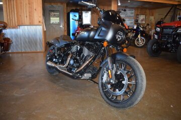 2023 Indian Sport Chief Dark Horse w/ABS
