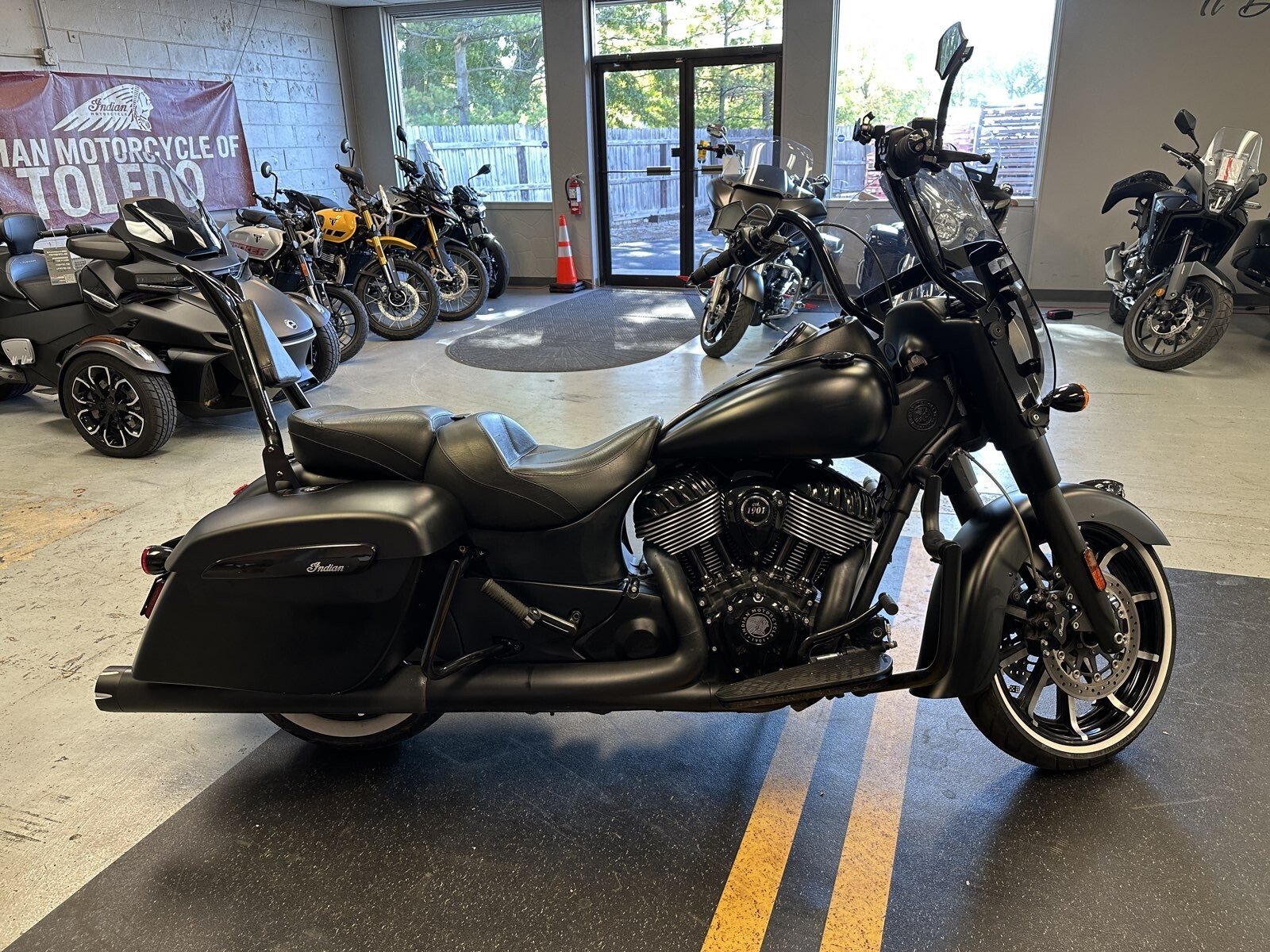 2023 Indian Springfield Dark Horse