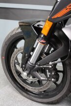 Thumbnail Photo 6 for 2023 KTM 390 Duke