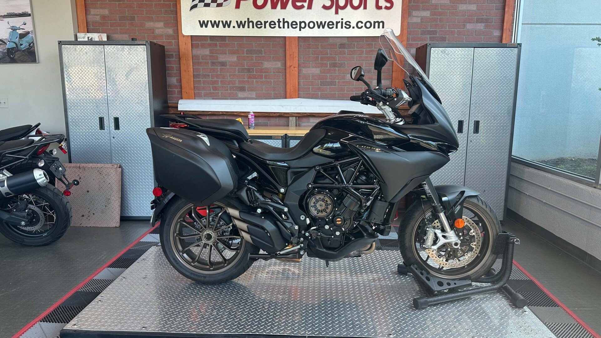 2023 MV Agusta Turismo Veloce 800