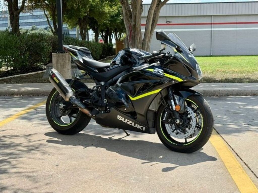 2023 Suzuki GSX-R1000