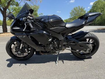 2023 Yamaha YZF-R1