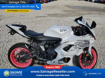 New 2023 Yamaha YZF-R7