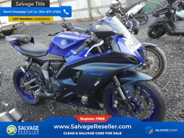 New 2023 Yamaha YZF-R7