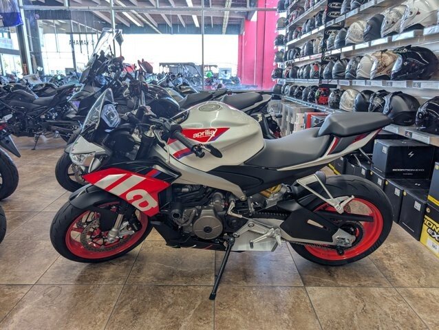 2024 Aprilia Tuono