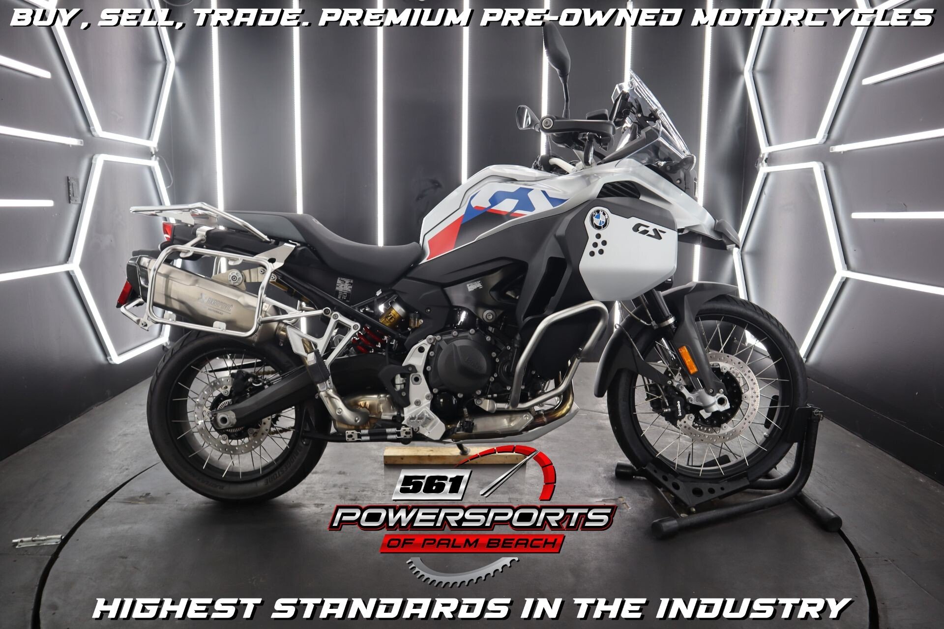 2024 BMW F900GS Adventure