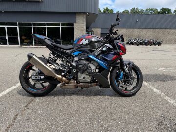 2024 BMW M1000R