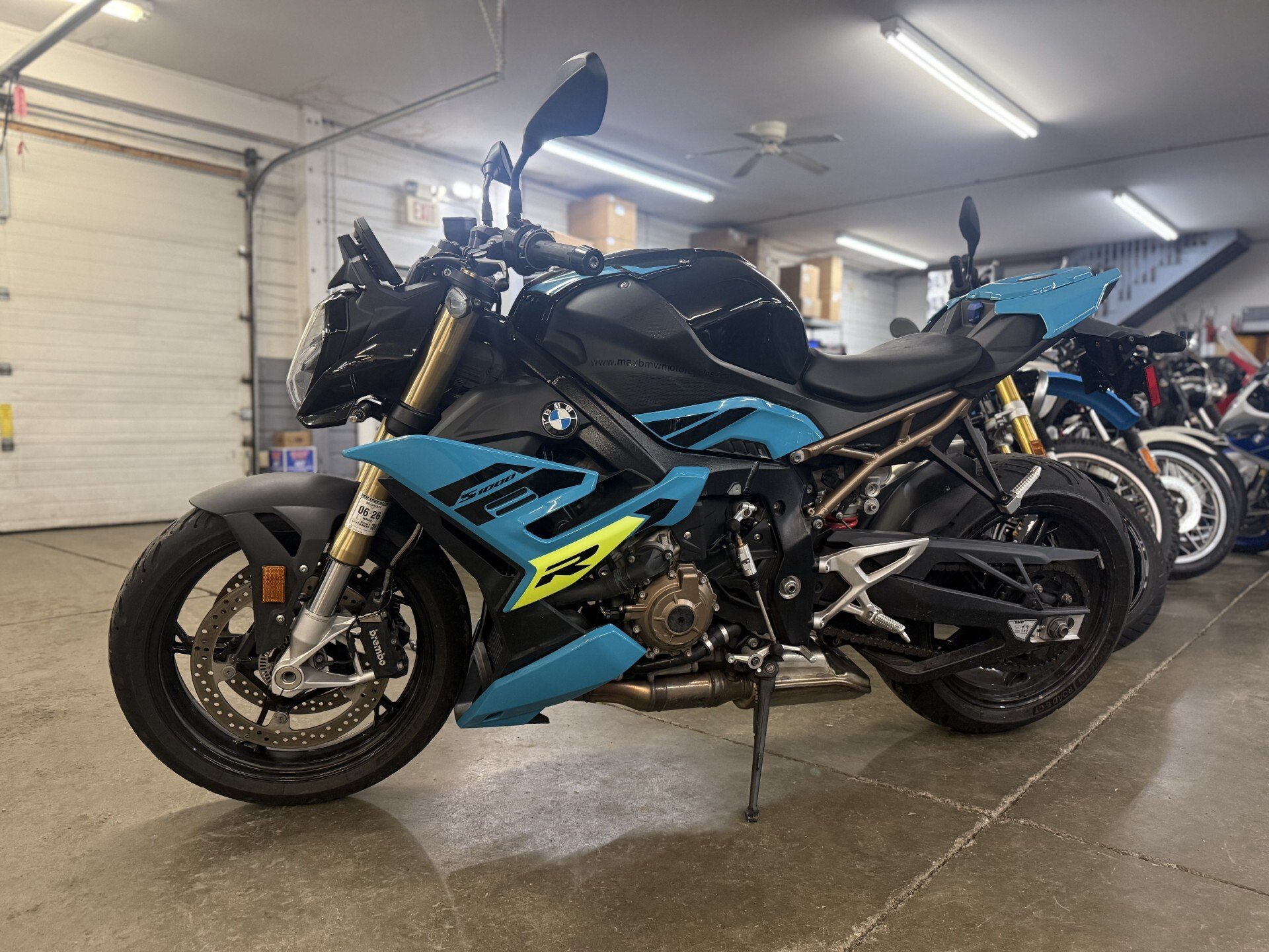 2024 BMW S1000R