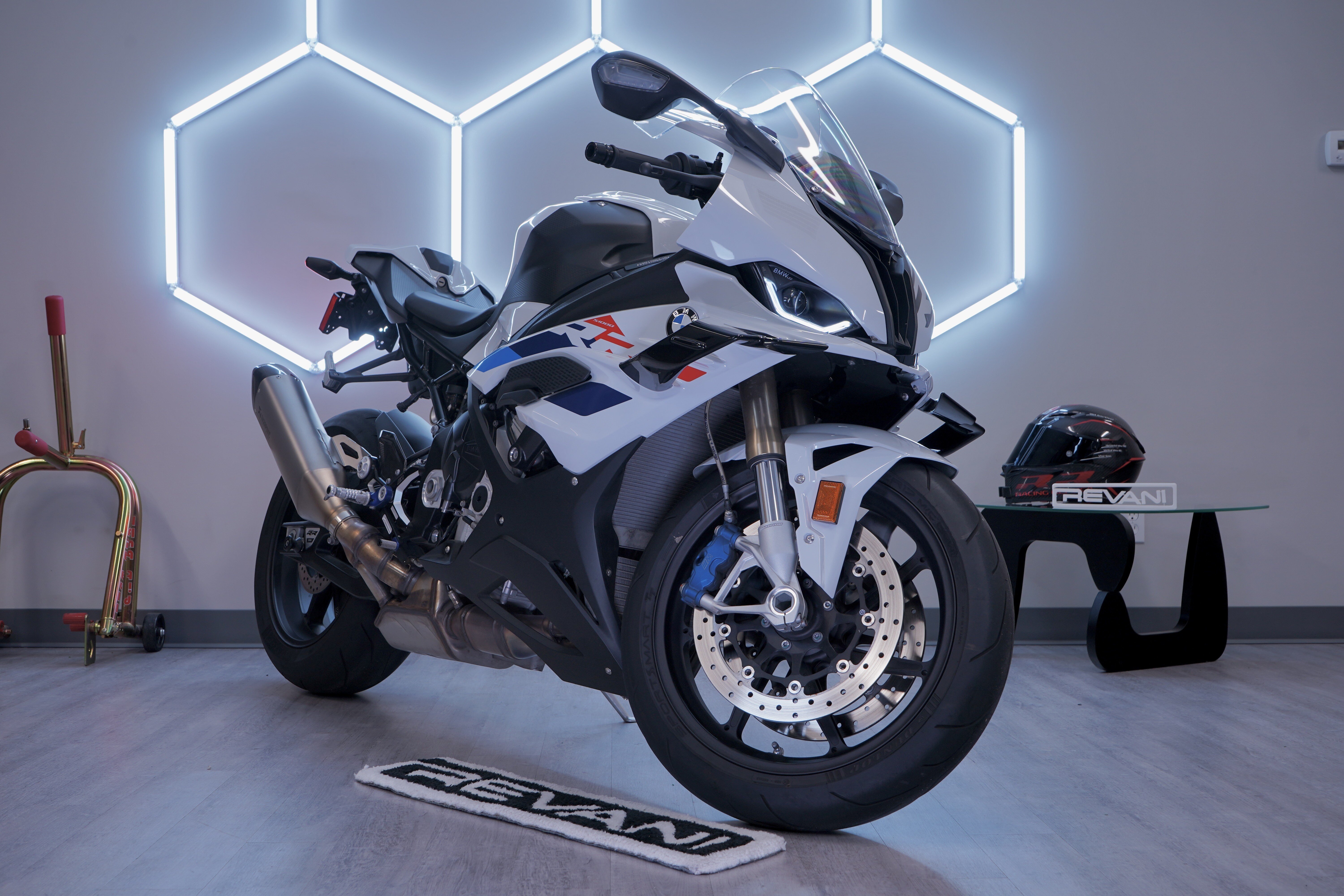 2024 BMW S1000RR