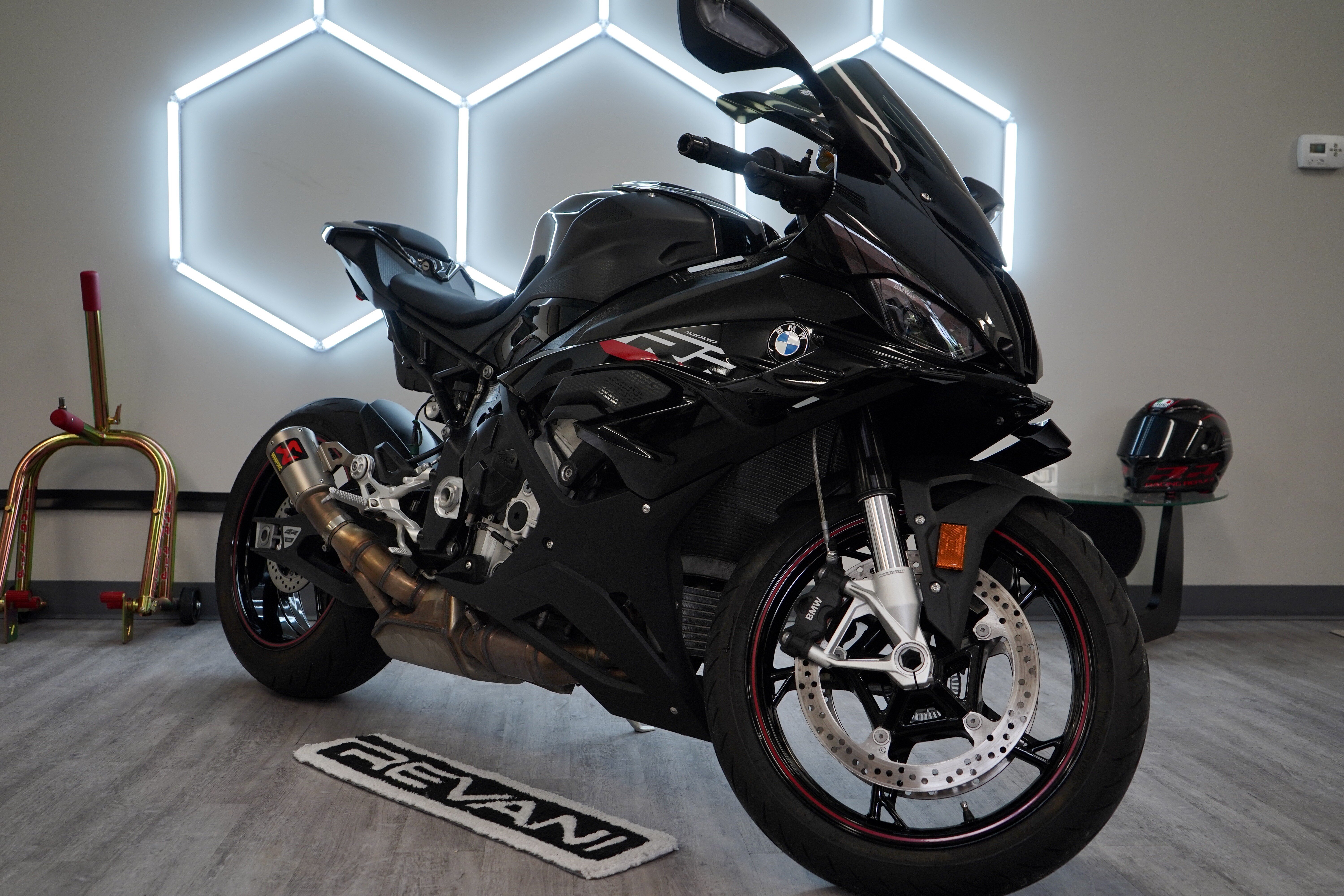 2024 BMW S1000RR