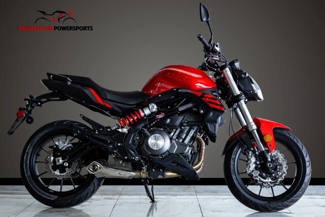 2024 Benelli 302S