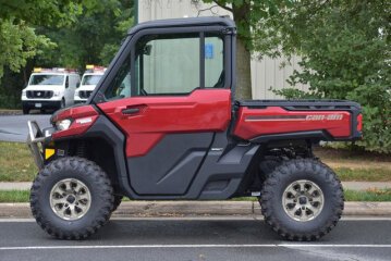 2024 Can-Am Defender Limited HD10