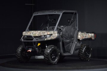 2024 Can-Am Defender XT HD9