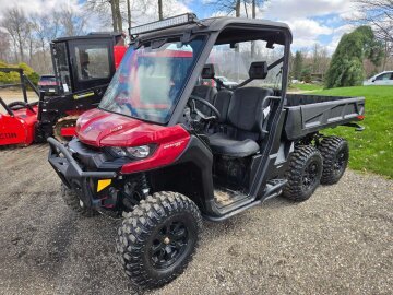 2024 Can-Am Defender HD10