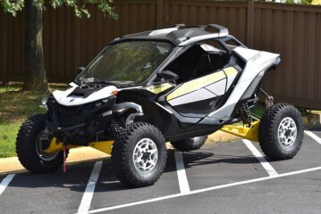 New 2024 Can-Am Maverick 1000R