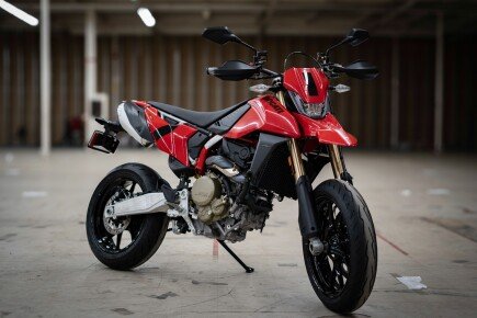 Photo 1 for New 2024 Ducati Hypermotard 698