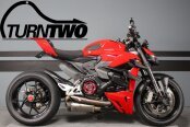 2024 Ducati Streetfighter V2
