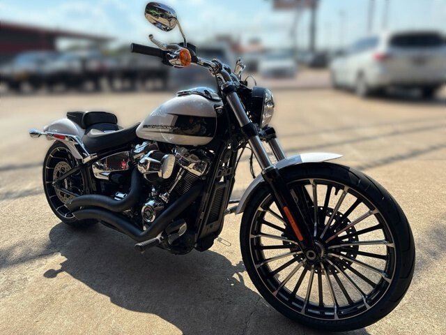 2024 Harley-Davidson Softail Breakout