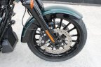 Thumbnail Photo 2 for New 2024 Harley-Davidson Trike Freewheeler