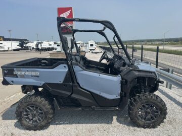 2024 Honda Pioneer 1000 Deluxe