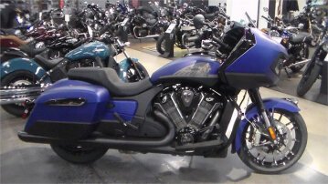 New 2024 Indian Challenger Dark Horse w/ ABS