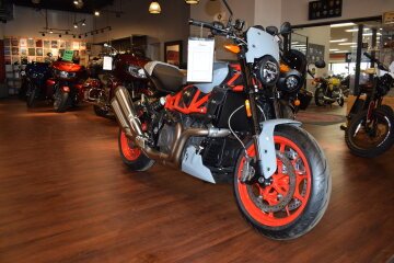 New 2024 Indian FTR 1200 Sport