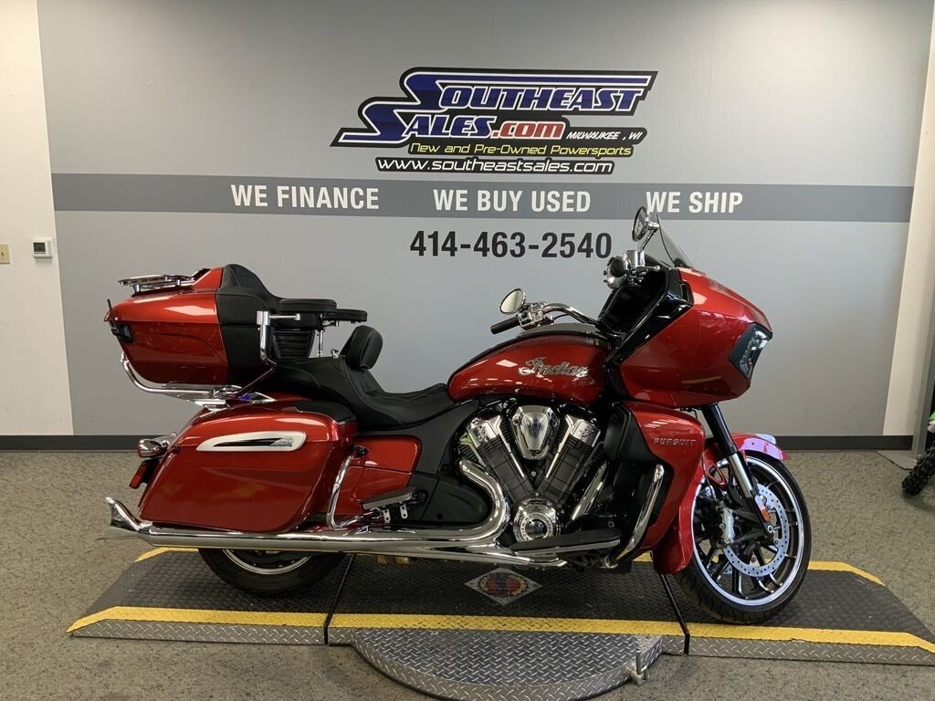 2024 Indian Pursuit Limited w/ PowerBand Audio Package
