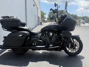 2024 Indian Pursuit Dark Horse w/ PowerBand Audio Package