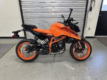 New 2024 KTM 390 Duke