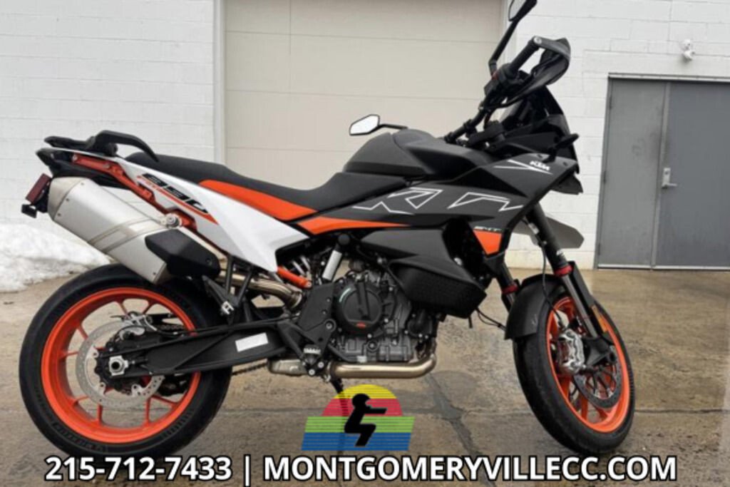 2024 KTM 890