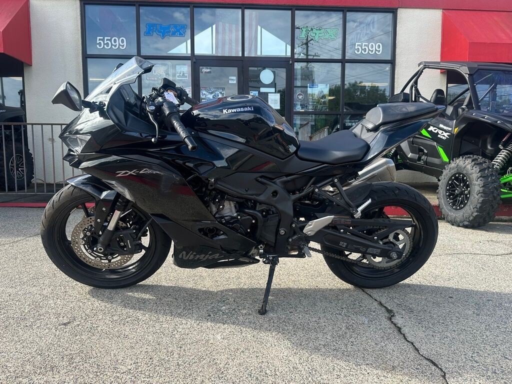 2024 Kawasaki Ninja ZX-4R