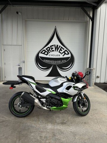 New 2024 Kawasaki Ninja 7
