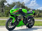 Thumbnail Photo 2 for New 2024 Kawasaki Ninja ZX-6R