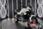 Thumbnail Photo 4 for New 2024 Moto Guzzi V100