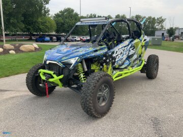 2024 Polaris RZR R 4 900 Premium