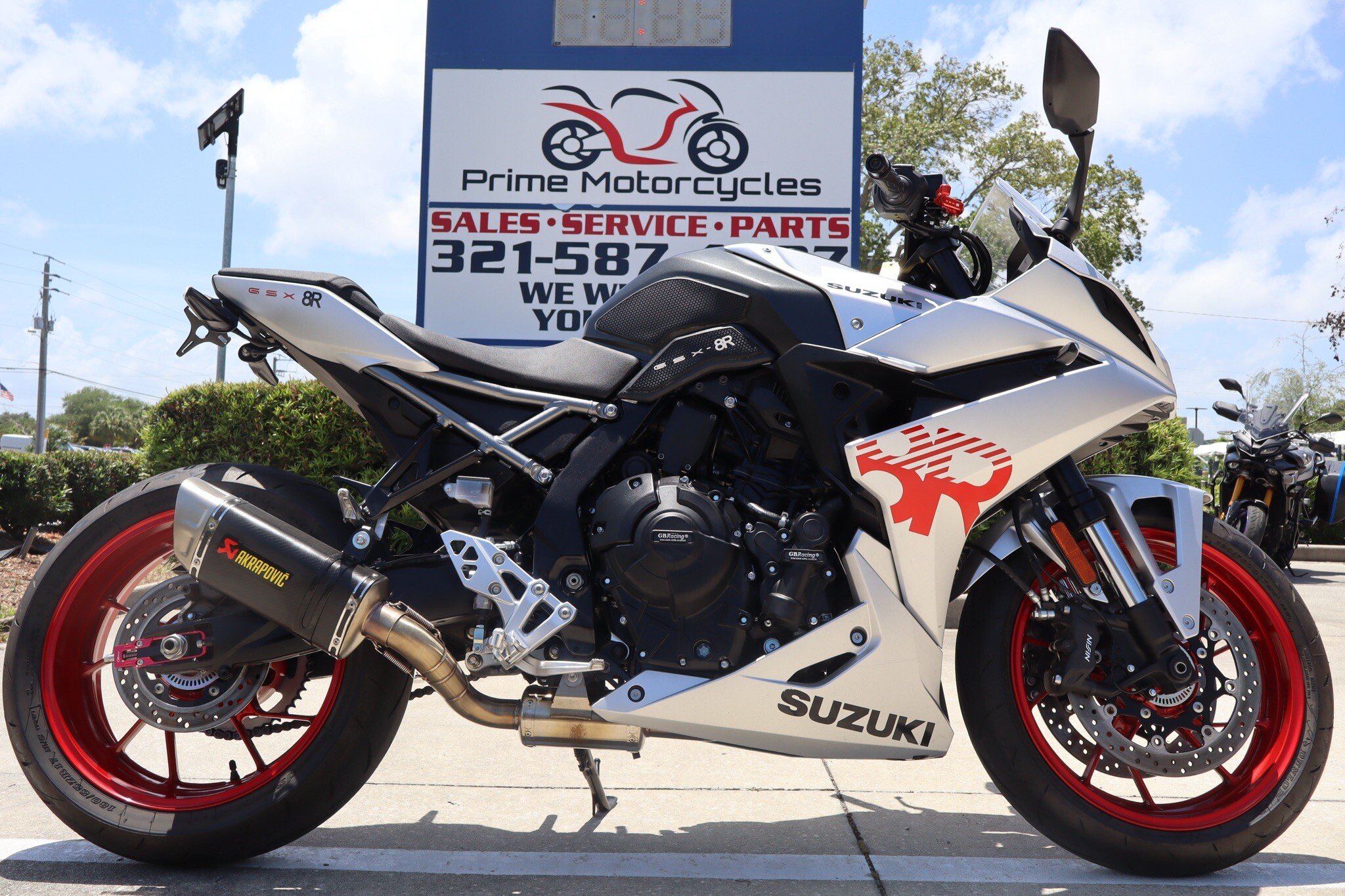 2024 Suzuki GSX-8R