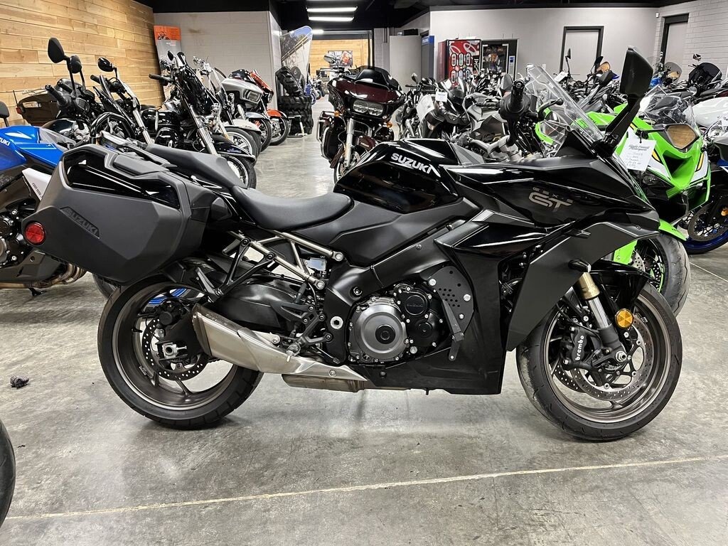 2024 Suzuki GSX-S1000