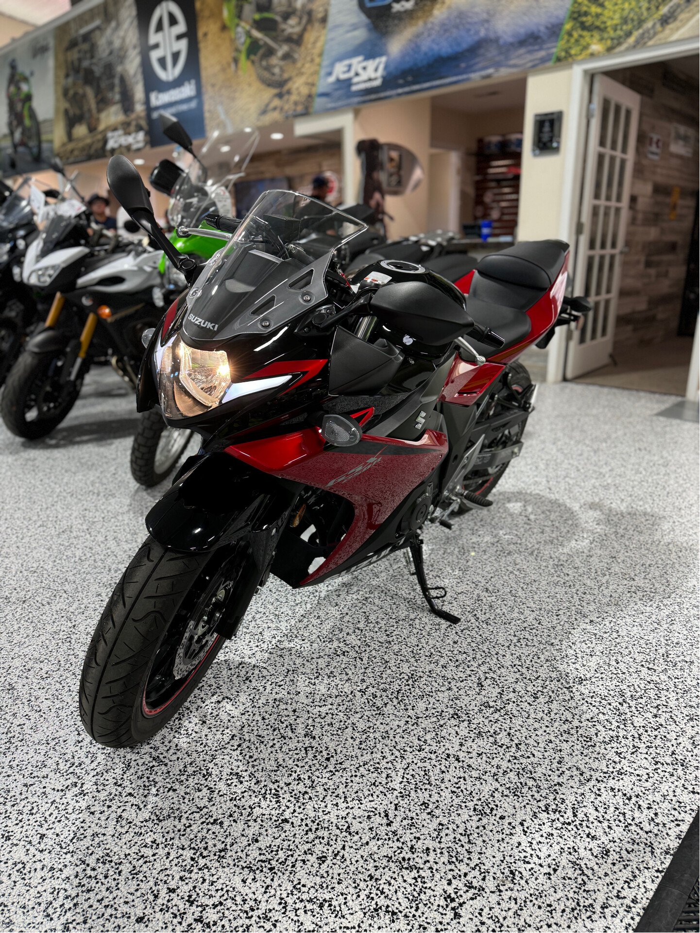 2024 Suzuki GSX250R