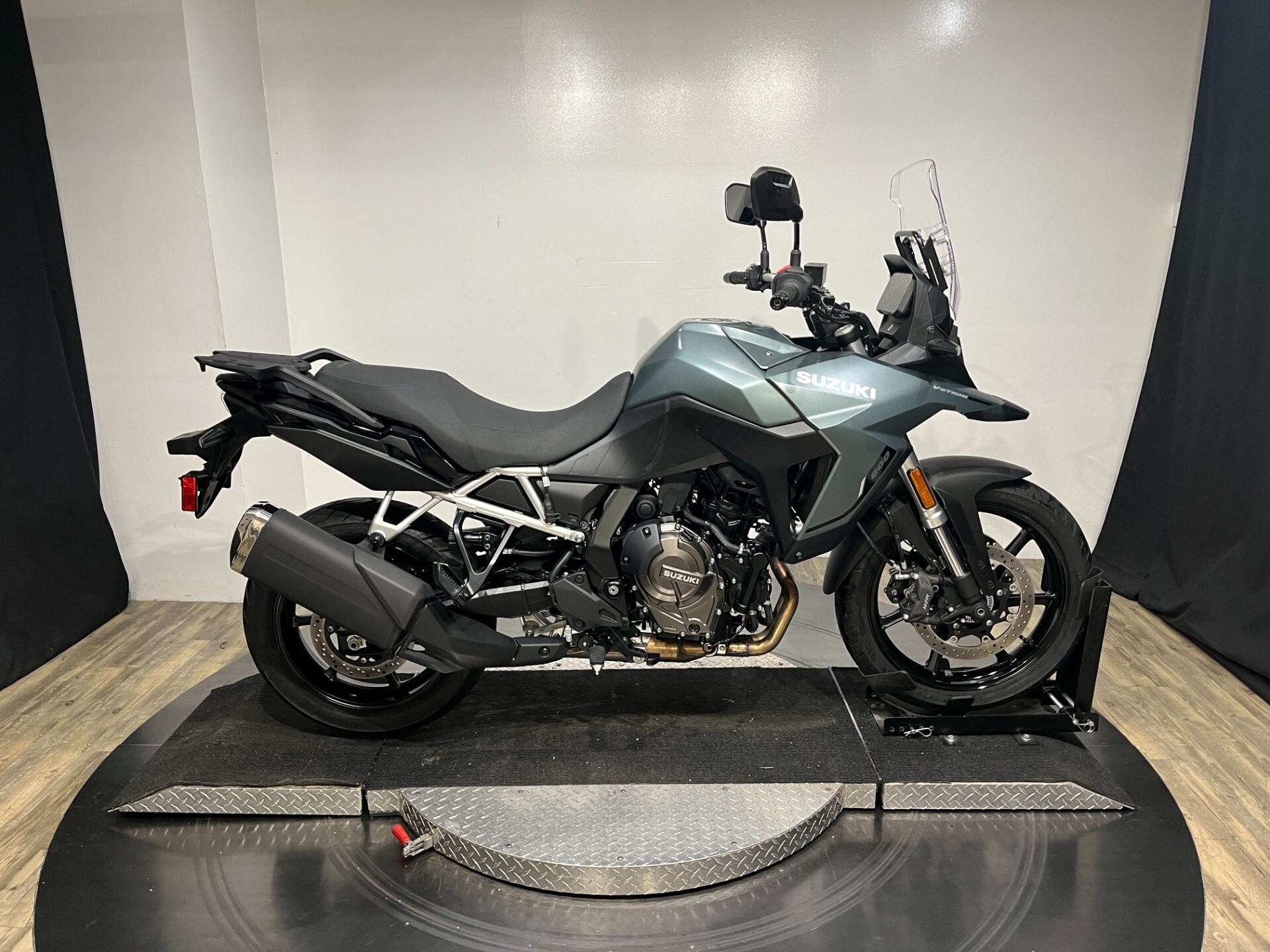 2024 Suzuki V-Strom 800