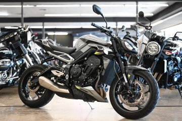 2024 Triumph Street Triple R