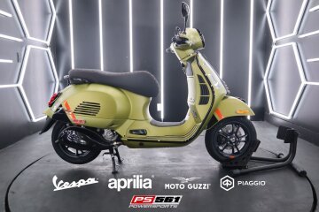 New 2024 Vespa GTS 300