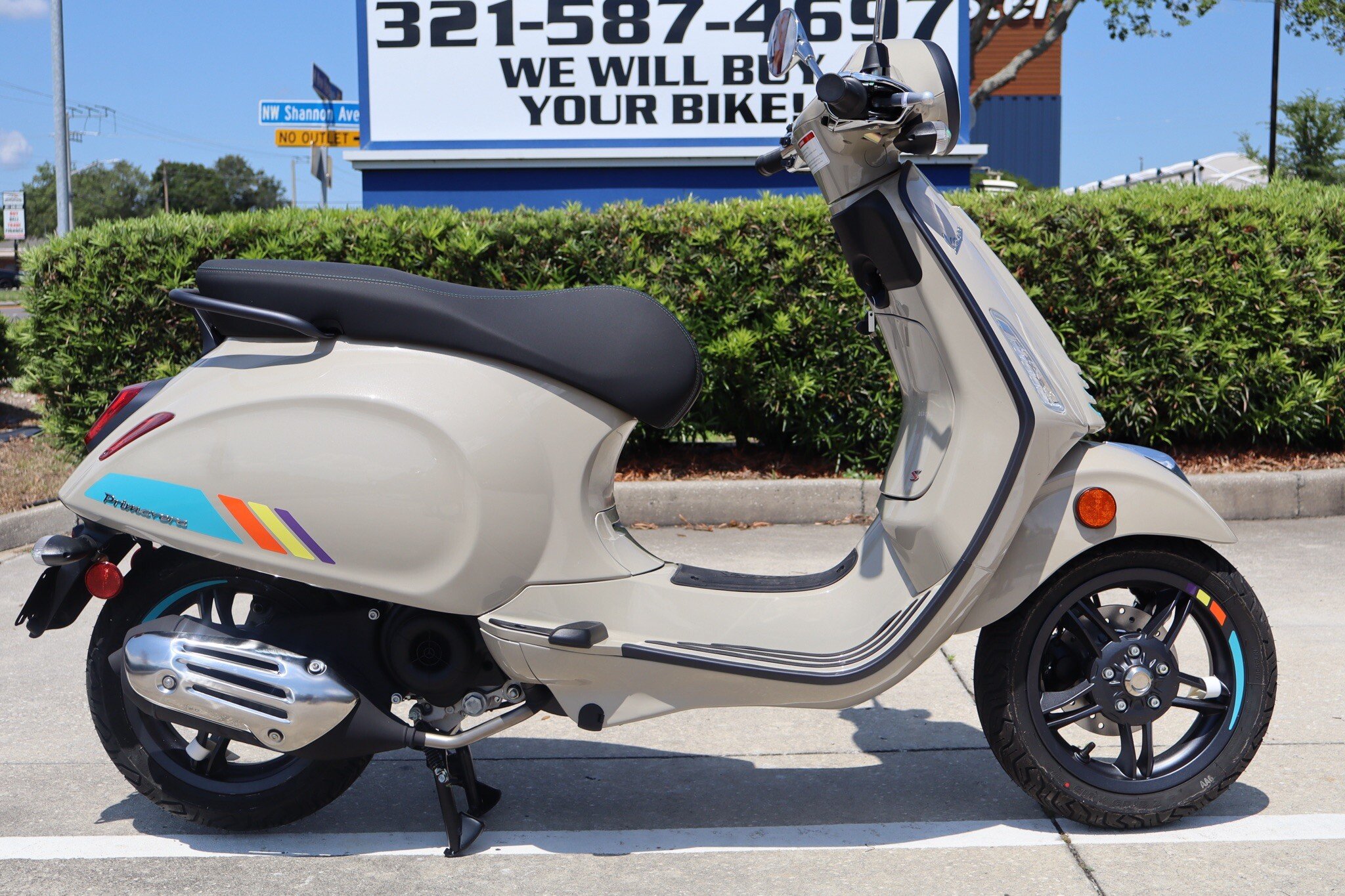 New 2024 Vespa Primavera 50