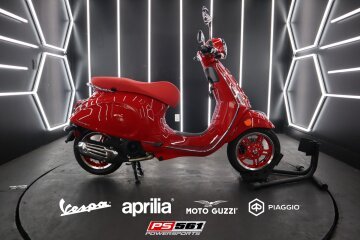 New 2024 Vespa Primavera 150